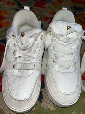 Michael Kors White Leather MK Heel Logo Sneakers